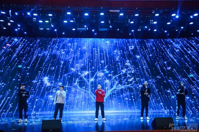 萬家熱線：藝術(shù)與美結(jié)合的文化盛宴 合肥七中2021賀歲大片“上映”（圖）(圖7)