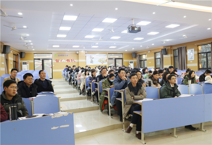 高三級部：凝心聚力獻(xiàn)良策，群策群力備“一?！?圖1)