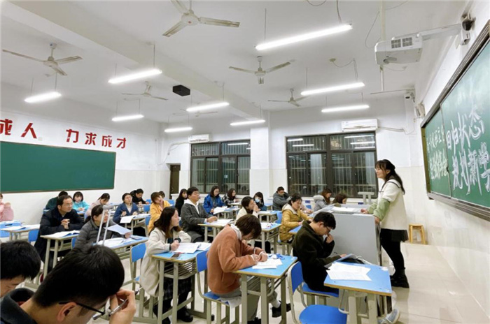 高一級部:凝聚特色共成長 分享經(jīng)驗促成長(圖4)