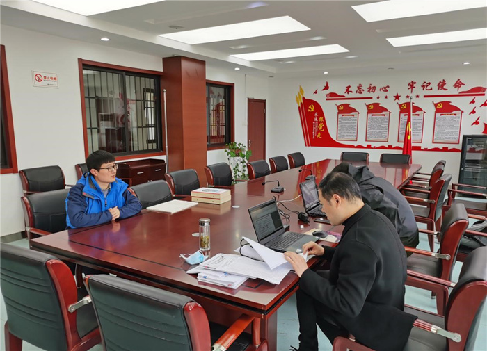 政教處:合肥市學(xué)生資助年度績效考核小組來校檢查工作(圖2)