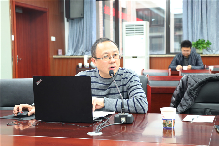 教科研處:專家指導優(yōu)化課題準備 研討推進領航教育熱點(圖2)