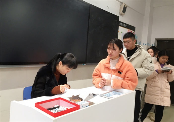 高三級部:班班有書聲 沖刺有精神(圖8)