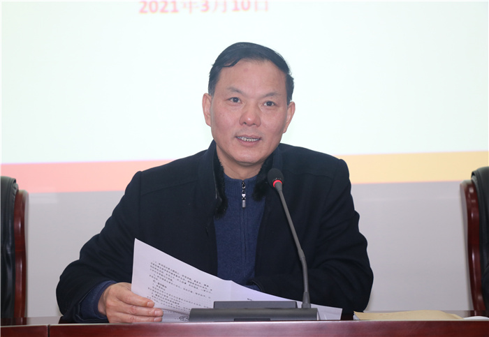 辦公室:嚴以治校見者遠 多樣宣傳聞?wù)哒?圖3)