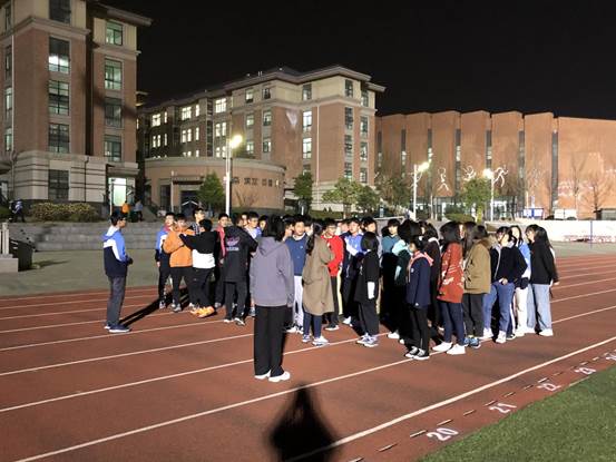 高二級部:陽光體育大課間 激情跑操促健康(圖6)