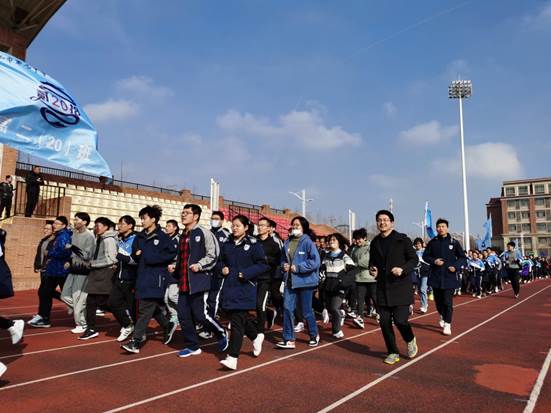 高二級部:陽光體育大課間 激情跑操促健康(圖8)