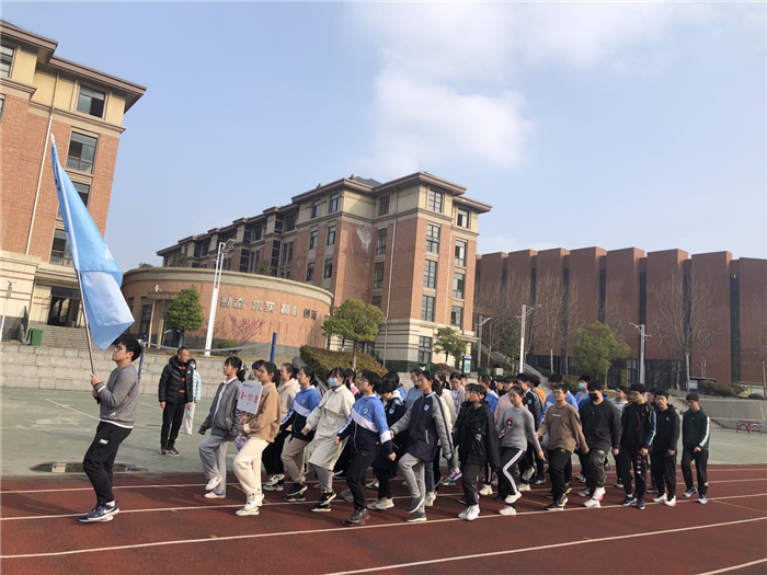 高一級(jí)部:陽(yáng)光跑操 活力七中(圖2)