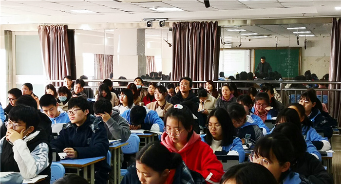 高二級(jí)部：兼聽增新知，互評(píng)促成長(圖7)