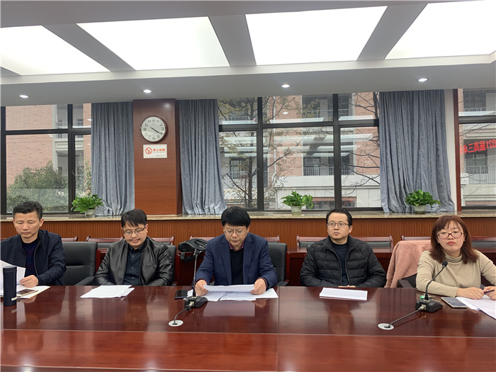 高三級部：志不求易更卓越，學(xué)不避難自折桂(圖1)