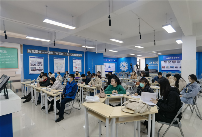 高一級部:穩(wěn)步推進(jìn)新課程 教學(xué)變革在路上(圖1)