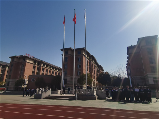 國旗下的講話：你養(yǎng)成好習(xí)慣了嗎？(圖2)