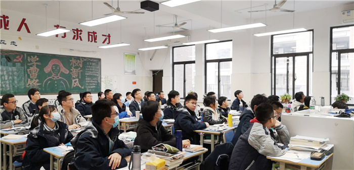 教務處:重新開始的高中生活(圖1)