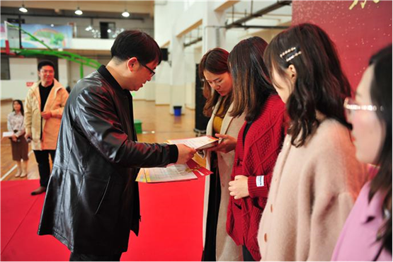 網(wǎng)易新聞：致敬建黨百年 奮斗正當(dāng)時——合肥七中隆重舉行高一總結(jié)表彰大會(圖11)