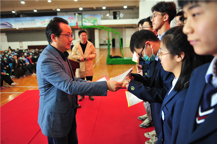 高一級(jí)部：致敬建黨百年，書寫無(wú)悔青春(圖9)