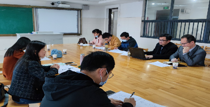 高三級(jí)部:同課異構(gòu)展風(fēng)采 課標(biāo)研讀備高考(圖2)