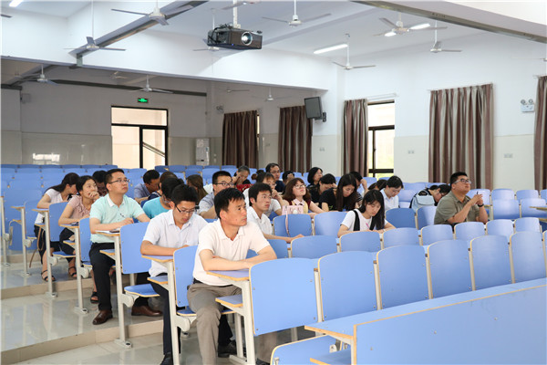 立足崗位貢獻(xiàn)力量，爭(zhēng)當(dāng)合格共產(chǎn)黨員(圖2)