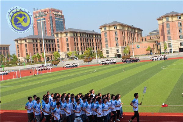 塑拼搏精神，獲高考碩果(圖1)