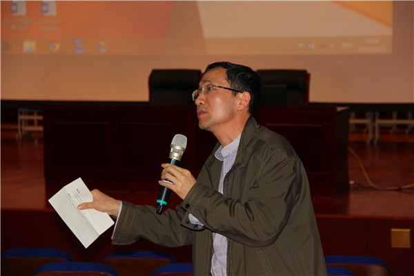  ——2015屆高三系列工作側(cè)記      時光飛逝，轉(zhuǎn)眼間，2015年的高考已迫在眉睫，有著多年備戰(zhàn)高考經(jīng)驗的七中人深知(圖5)