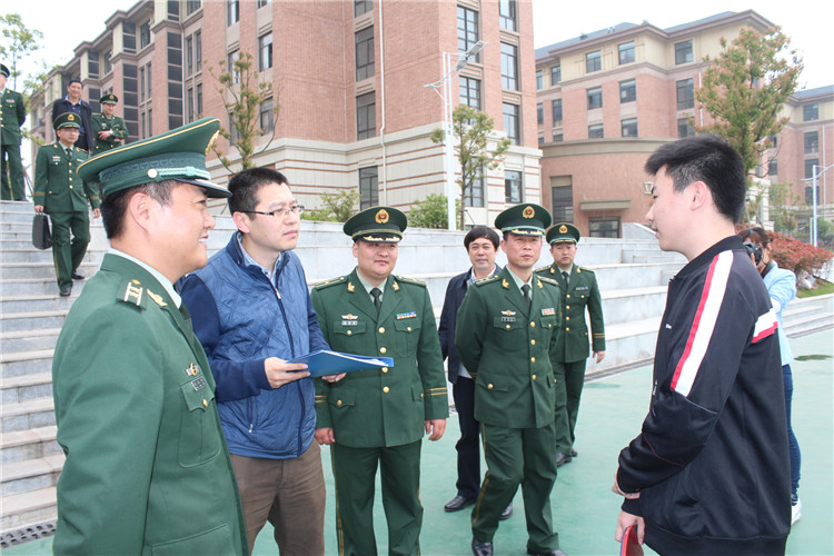 省政府考核組蒞臨七中檢查消防安全工作(圖6)