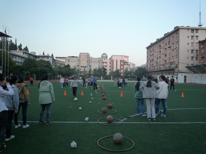 集體備課老壇釀新酒，專業(yè)成長團(tuán)隊(duì)顯威力(圖6)