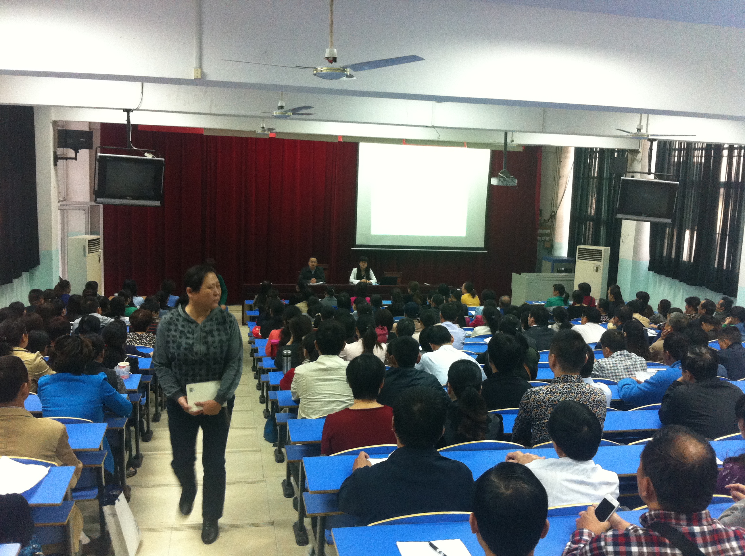 踐行核心價(jià)值觀 家庭教育責(zé)無旁貸(圖1)