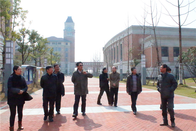 太和一中來(lái)我校參觀交流(圖3)