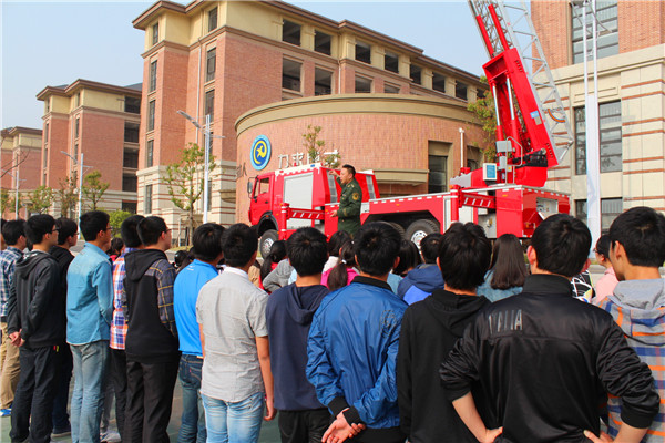 合肥七中：保安，新校的安全衛(wèi)士(圖8)