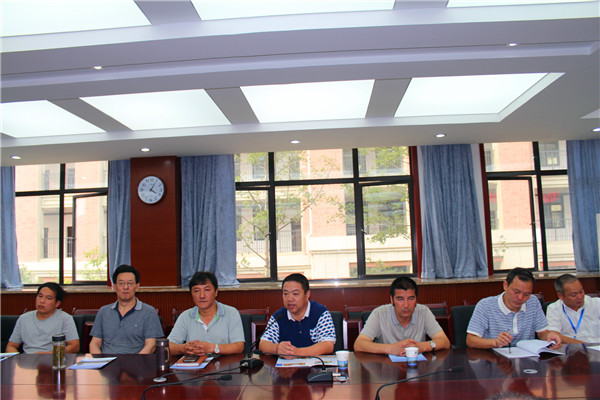 教育部“農(nóng)村校長助力工程”國培班學員來七中考察(圖5)