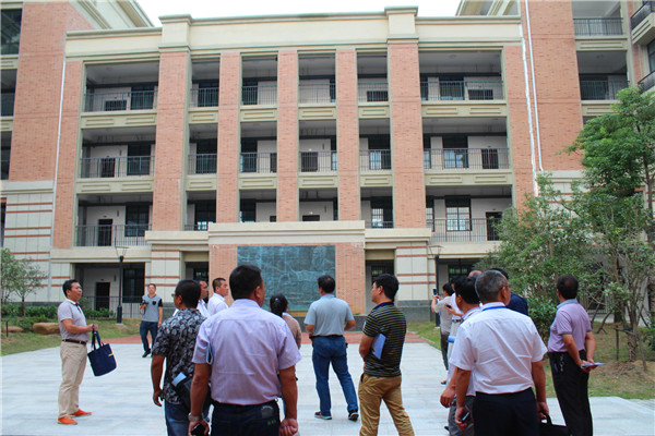 教育部“農(nóng)村校長助力工程”國培班學員來七中考察(圖6)