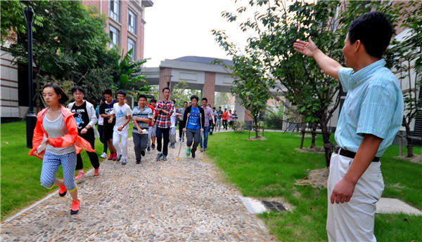 合肥七中9?18“珍愛和平，熱愛生命”主題教育活動圓滿落幕(圖2)