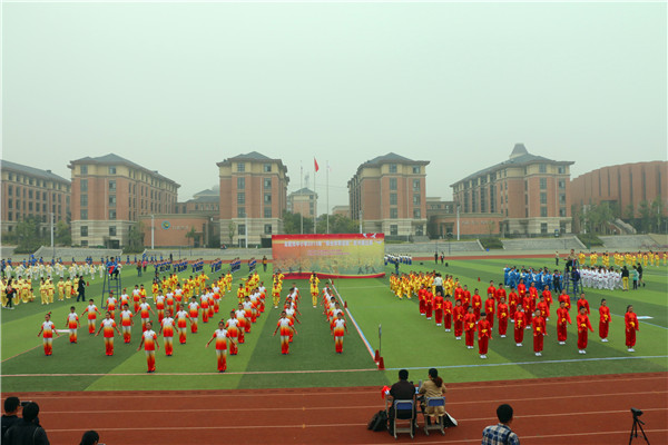 英雄少年 “武”動青春(圖2)