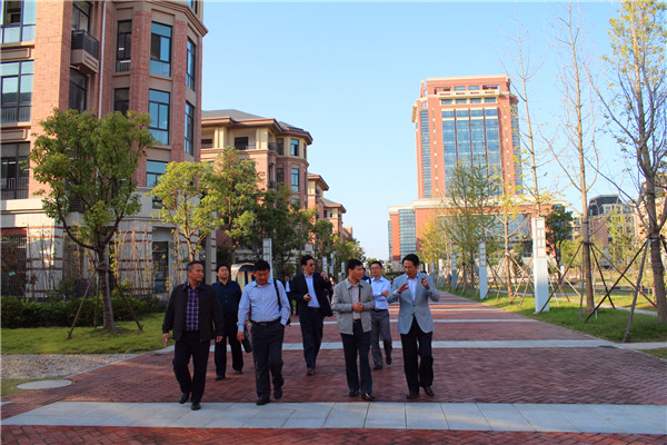 合肥七中:珠海教育考察團(tuán)來校參觀交流(圖2)