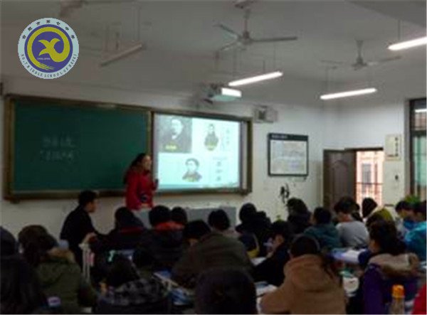 同課異構(gòu)創(chuàng)新意 以老帶新促發(fā)展(圖2)