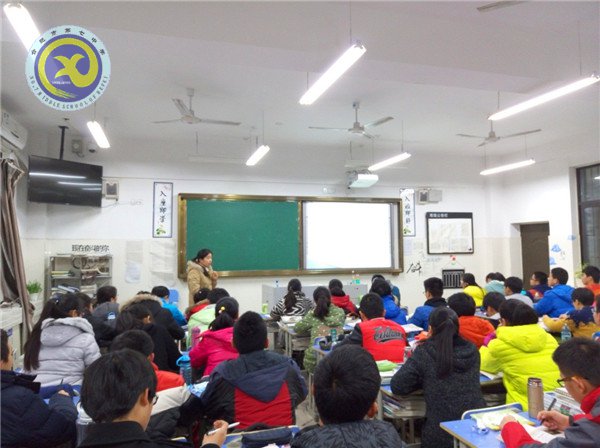 同課異構(gòu)創(chuàng)新意 以老帶新促發(fā)展(圖3)