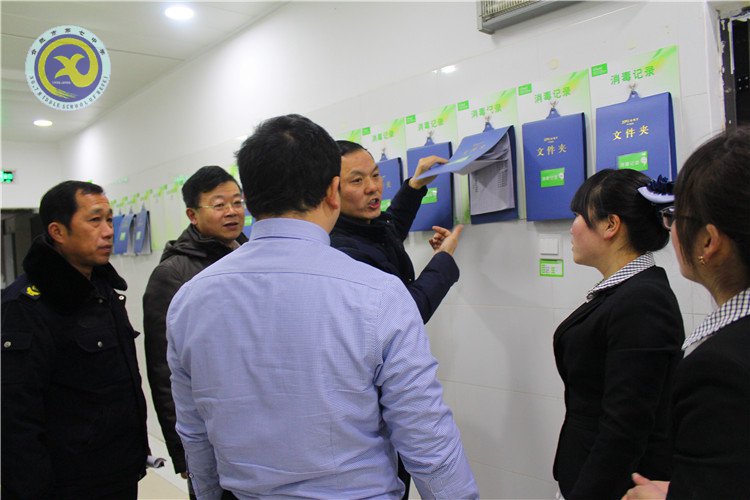 與時(shí)俱進(jìn)抓創(chuàng)建 文明之花香滿園(圖3)