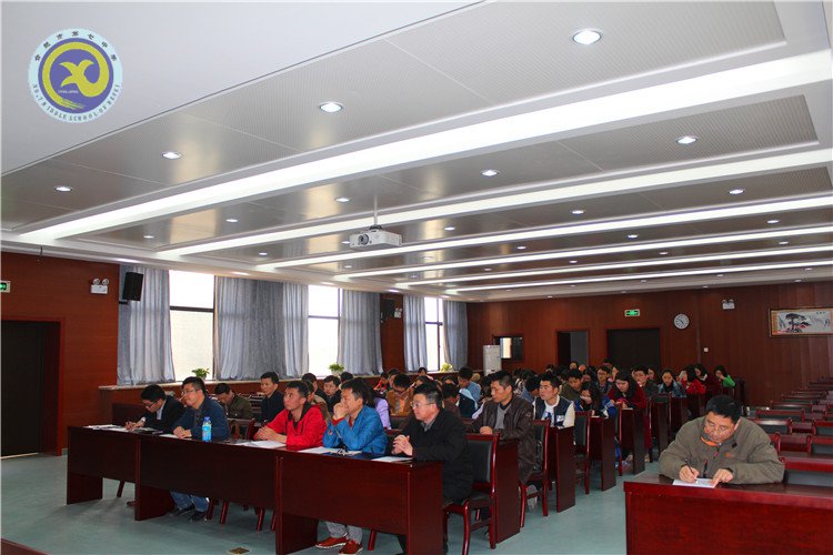 加強黨性修養(yǎng) 爭做先鋒模范(圖4)