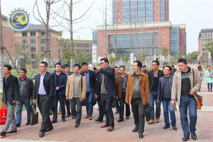 “二輪研討”助力高效課堂 “三校交流”共創(chuàng)六月華章(圖10)