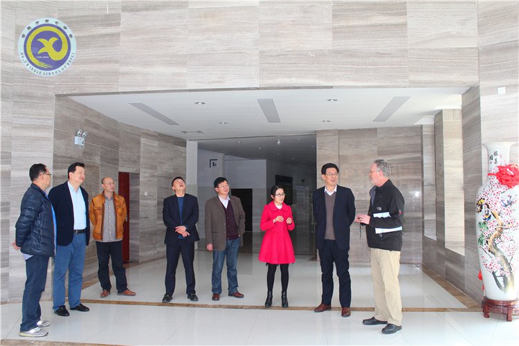 美國(guó)John DeLaute校長(zhǎng)來(lái)校參觀考察(圖2)