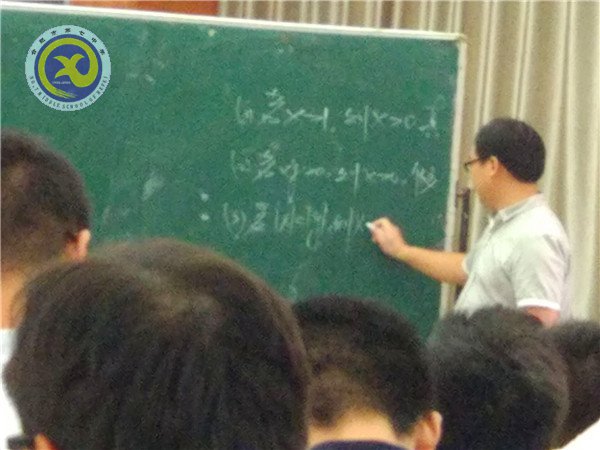 品賞名師風(fēng)采，聆聽專家指導(dǎo)(圖2)