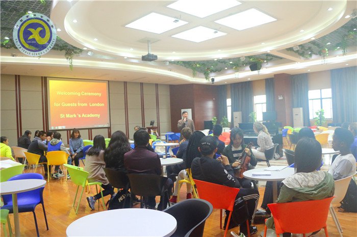 英國圣馬克中學(xué)師生代表團(tuán)來校考察(圖2)