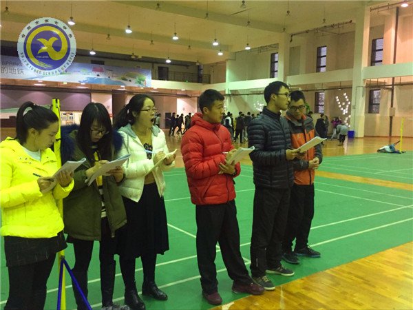 體驗籃球魅力 重視全面發(fā)展(圖2)