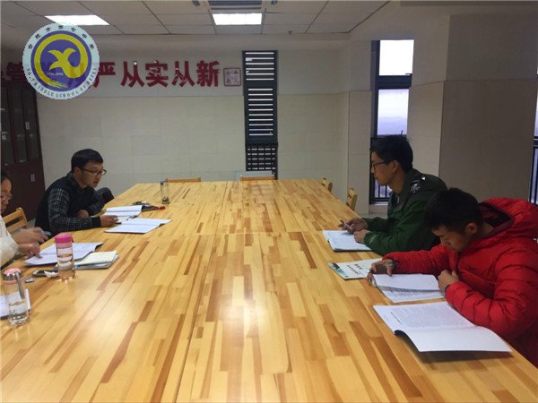 體驗籃球魅力 重視全面發(fā)展(圖3)