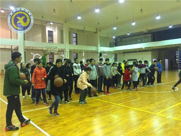 體驗籃球魅力 重視全面發(fā)展(圖4)