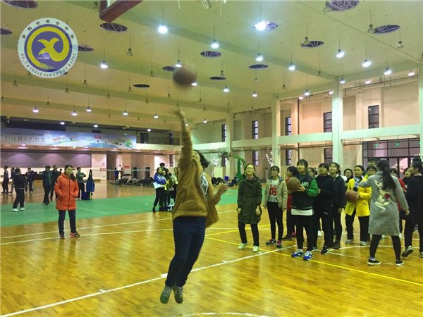 體驗籃球魅力 重視全面發(fā)展(圖7)