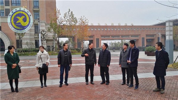 展示交流提升 內(nèi)勉于心于行(圖1)