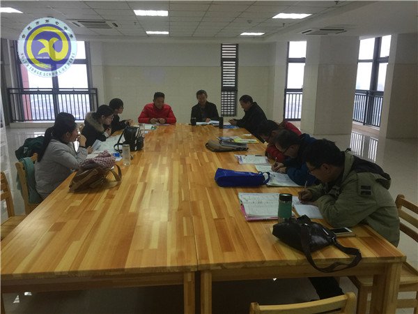  課堂教學(xué)展風(fēng)采，課后點(diǎn)評促成長(圖3)