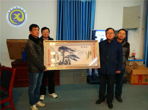 開放辦學汲經(jīng)驗  謀求實效助高三(圖1)