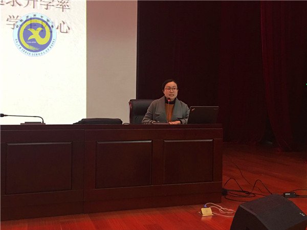 學會感恩 塑造美德 以身作則 聯(lián)動教育(圖2)