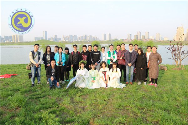 踏春風(fēng)，揚(yáng)漢服之美 ； 齊合作，傳志愿精神(圖3)