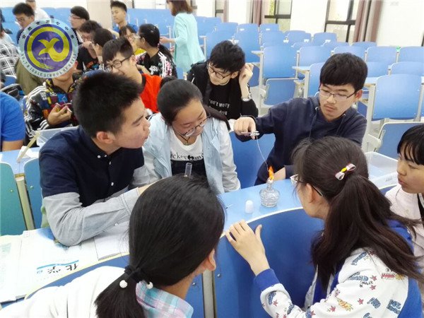 青年教師初長成 匯報(bào)課上顯風(fēng)采(圖1)