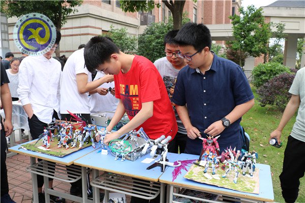 社團(tuán)文化展學(xué)生智慧 實(shí)踐創(chuàng)新樹綜合人才(圖6)